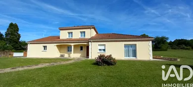Maison à Lanouaille à Lanouaille