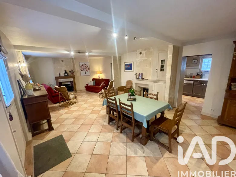 Maison 6 pièces 133 m² · à Creil · 133 m² · 272 500 €