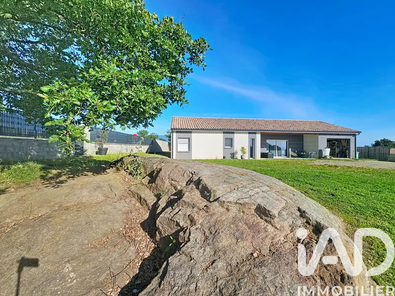 Maison 5 pièces 128 m² · à Félines · 127,6 m² · 374 000 €