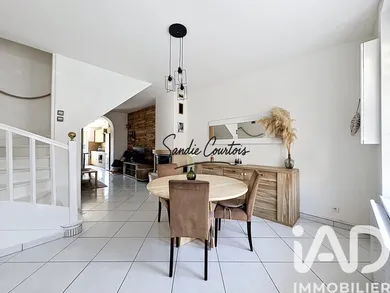 Maison de ville à Saint-Étienne-au-Mont (62360)