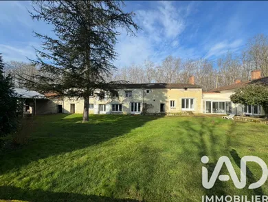 House in Mont Sur Guesnes (86420)