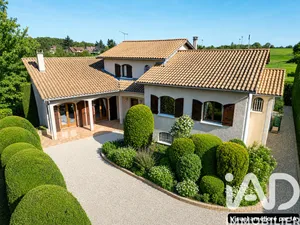 Traditional house in Genas (69740)