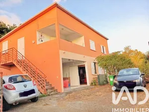Traditional house in L'Étang-Salé (97427)