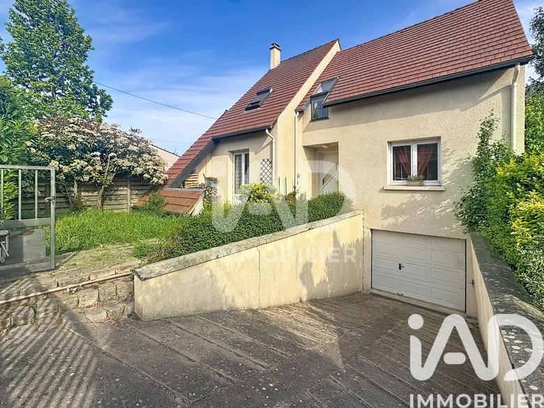 Maison 5 pièces 112 m² · à Villecresnes · 112 m² · 2 000 €/mois