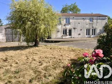 Maison de campagne à Froidfond (85300)