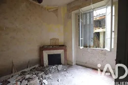Building in Riscle (32400)