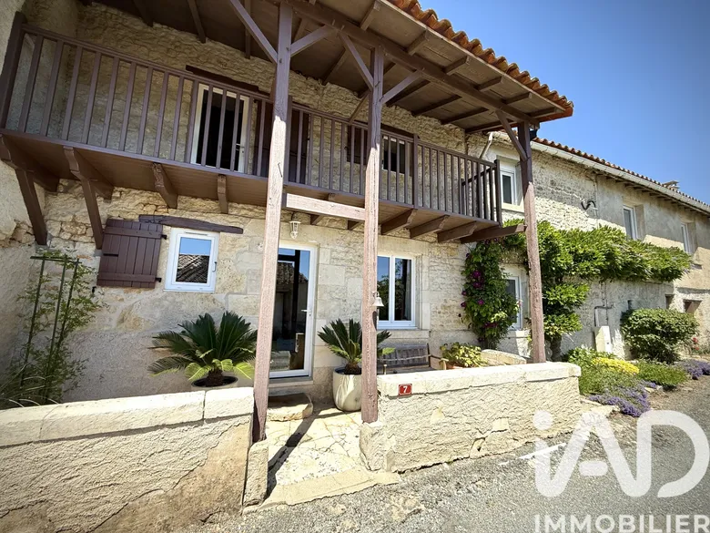 Maison 8 pièces 145 m² · à Beaussais-Vitré · 145 m² · 230 000 €