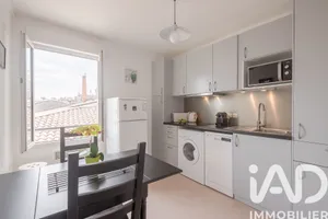 Apartment in Bordeaux (33300)