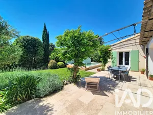 House in Aureille (13930)