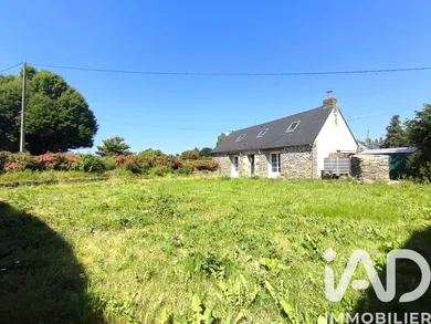 Maison de campagne à Saint-Ségal (29590)