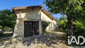 Village house in Champniers (16430)