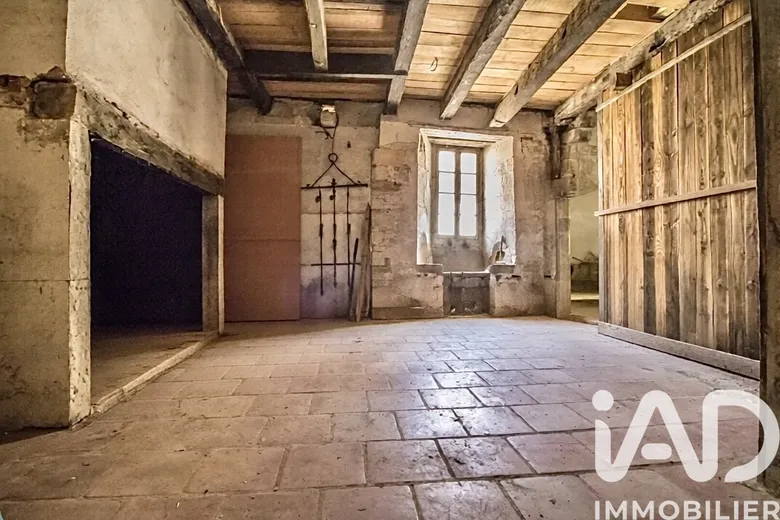 Maison 3 pièces 105 m² · à Puy-l'Évêque · 105 m² · 130 000 €