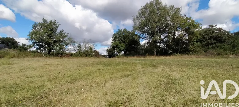 Terrain à bâtir à Cuzance (46600) · 45 000 €