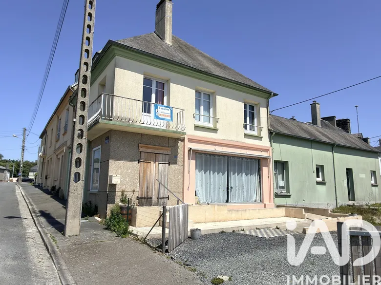 Maison 12 pièces 169 m² · à Roncey · 169 m² · 119 000 €
