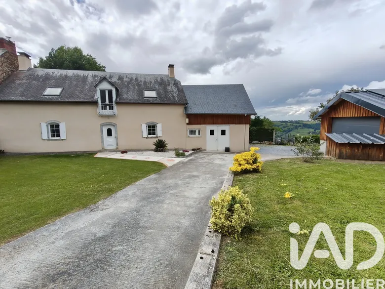 Maison 5 pièces 190 m² · à Bettes · 190 m² · 312 400 €
