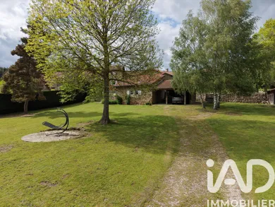 Farm in Usson-en-Forez (42550)