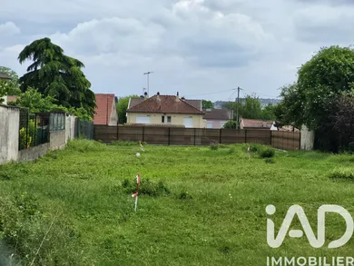 Terrain à Châlons-en-Champagne (51000)