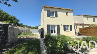 House in Saint-Julien-de-Peyrolas (30760)