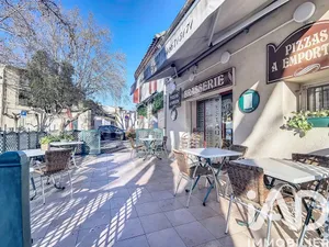 Restaurant in Bernis (30620)