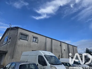 Commercial walls in Mornac (16600)