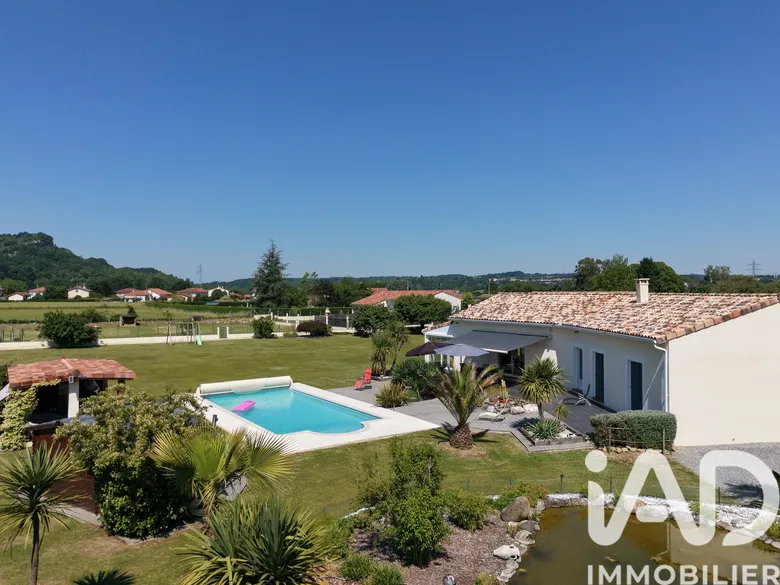 Maison 5 pièces 179 m² · à Gourdan-Polignan · 179 m² · 399 000 €