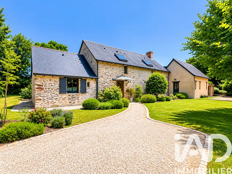 Maison 7 pièces 160 m² · à Carquefou · 160 m² · 662 500 €