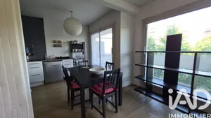 Apartment in Grenoble (38100)
