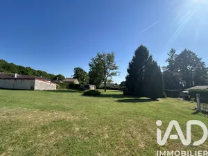 Terrain à bâtir à Saint-Jouvent (87510)