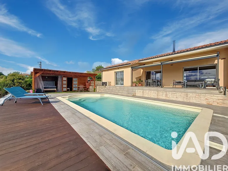 Maison 4 pièces 104 m² · à Sainte-Anne · 104 m² · 360 000 €