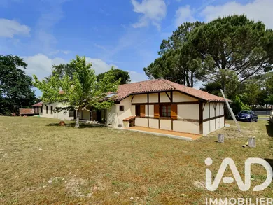 Traditional house in Mimizan (40200)