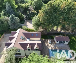 Architectural house in Grosrouvre (78490)