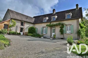 Maison à La Celle-Saint-Cyr (89116)