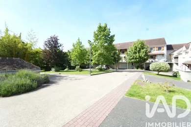 Apartment in Combs-la-Ville (77380)