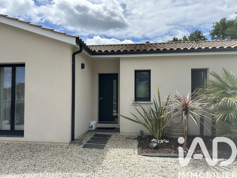 Maison 6 pièces 130 m² · à Gaillan-en-Médoc · 130 m² · 330 000 €
