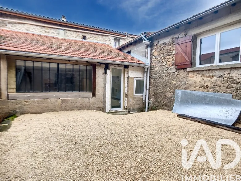 Maison 4 pièces 106 m² · à Plats · 106 m² · 175 000 €