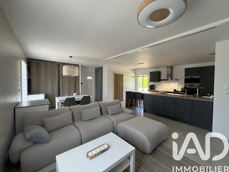 Maison 4 pièces 95 m² · à Saint-Laurent-du-Pont · 95 m² · 329 000 €