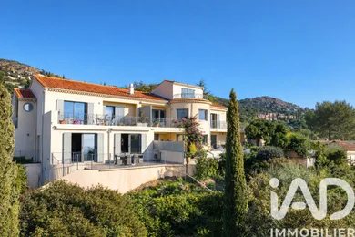 Appartement à Saint-Raphaël (83530)