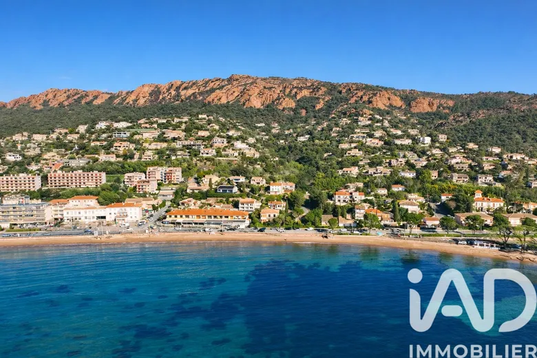 Appartement 4 pièces 106 m² · à Saint-Raphaël · 106 m² · 1 100 000 €