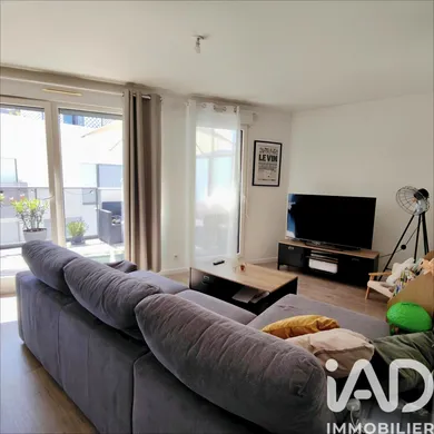 Apartment in Bussy-Saint-Georges (77600)