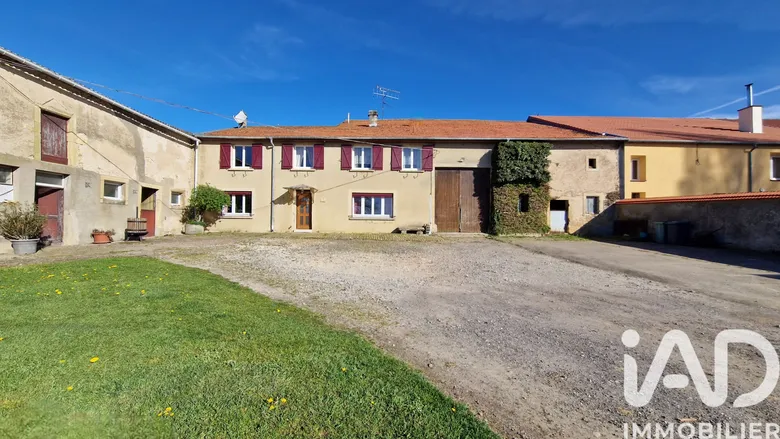 Maison 6 pièces 162 m² · à Chambley-Bussières · 161,7 m² · 195 000 €