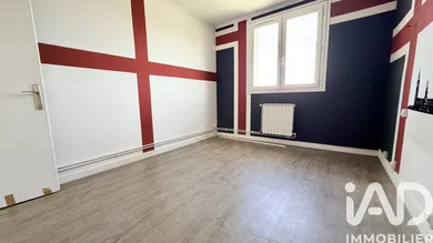 Apartment in Saint-Étienne (42100)
