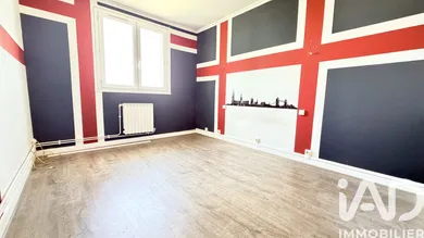 Apartment in Saint-Étienne (42100)