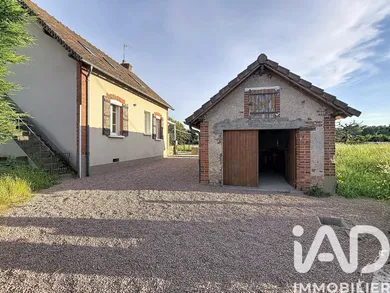 Maison à Vaumas (03220)