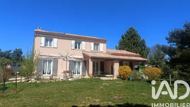 Maison traditionnelle à Aurel (84390)