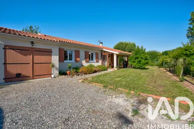 Traditional house in Brax (31490)