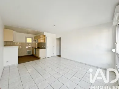 Apartment in Longjumeau (91160)
