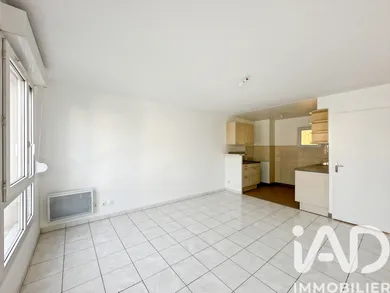 Apartment in Longjumeau (91160)