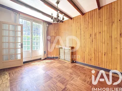 Traditional house in Sucy-en-Brie (94370)