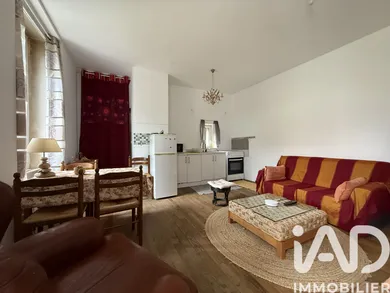 Townhouse in Saint-Priest-Taurion (87480)