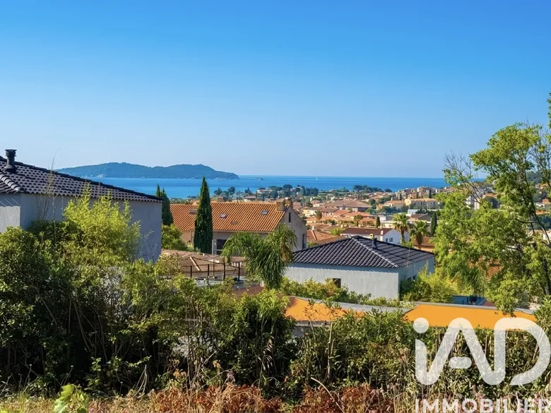 Terrain 2 pièces 156 m² · à Carqueiranne · 156 m² · 650 000 €